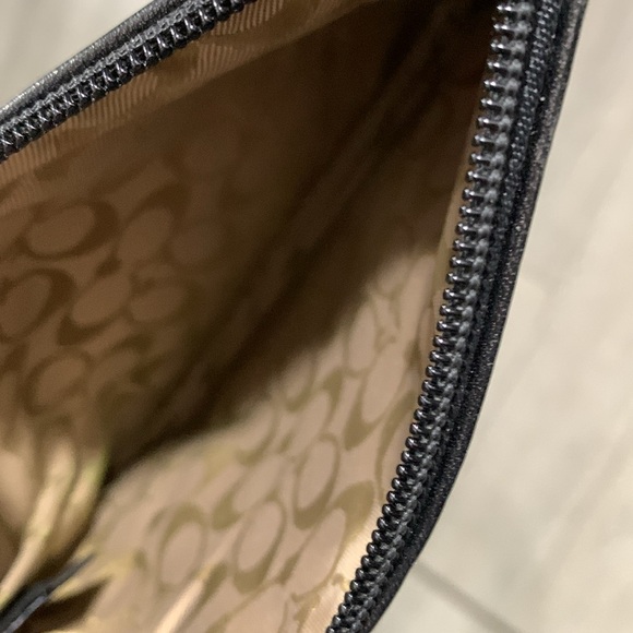 Coach Legacy Black Leather Wristlet Signature C Lining 6” X 4” - Picture 7 of 8